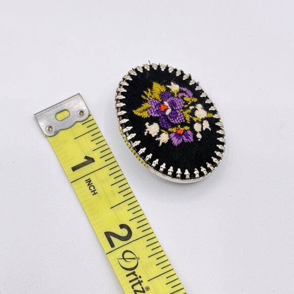 Vintage Black Purple Green Silver Floral Embroidered Needlepoint Oval Brooch - Picture 4 of 5
